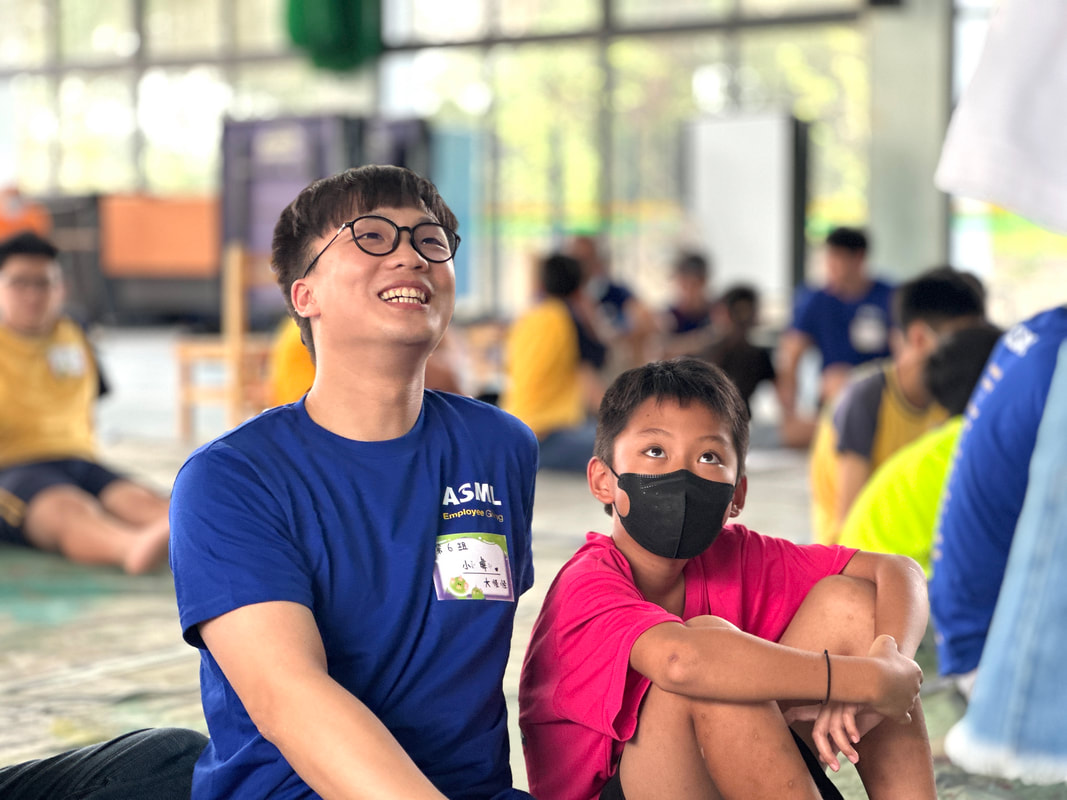 畫的室ESG企業方案x社會關懷-企業員工入偏鄉陪伴孩子創作