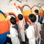whatsc畫的室DEIX藝術團建-噴漆壁畫團創案例xOnlogic 美商安邏輯台灣有限公司lass-messy-art-esg-dei-corporate-event-spray-paint-onlogic-03