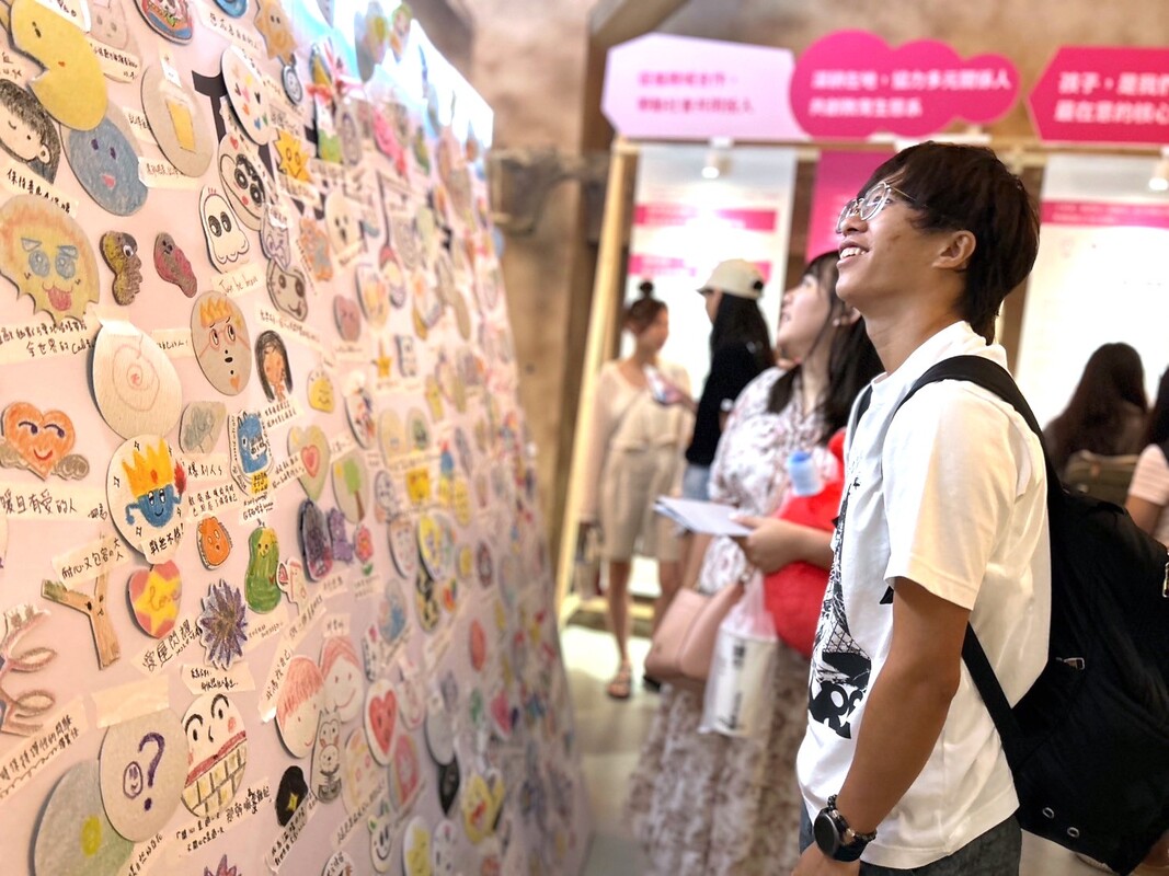 畫的室展覽設計與執行-tft的週年互動體驗展覽，結合主題讓參展者創作